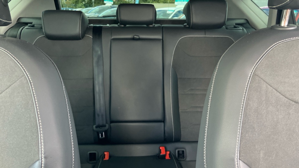 SEAT Ateca 1.5 TSI EVO Xperience 5dr DSG Petrol Estate - Image 15