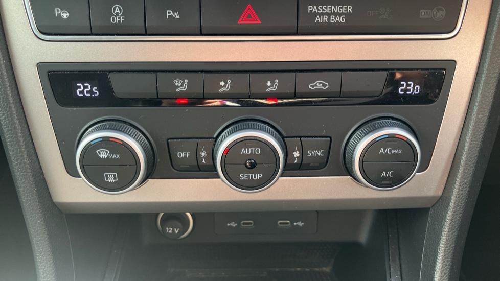 SEAT Ateca 1.5 TSI EVO Xperience 5dr DSG Petrol Estate - Image 33