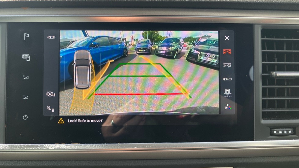 SEAT Ateca 1.5 TSI EVO Xperience 5dr DSG Petrol Estate - Image 37
