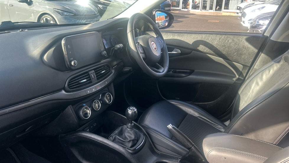 Fiat Tipo 1.4 S Design More 5dr Petrol Hatchback - Image 9