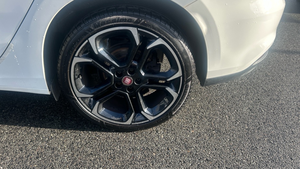 Fiat Tipo 1.4 S Design More 5dr Petrol Hatchback - Image 34