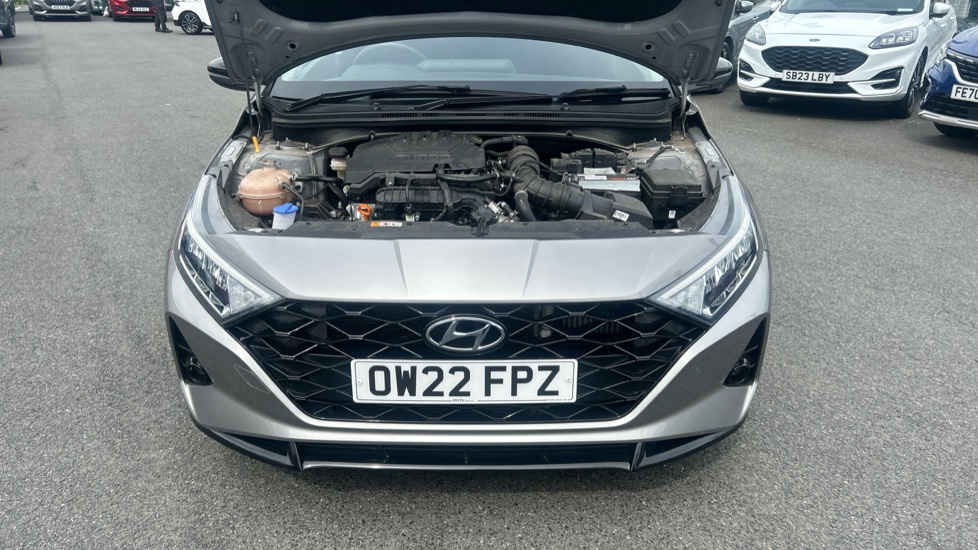 Hyundai i20 1.0T GDi 48V MHD Ultimate 5dr DCT Petrol Hatchback - Image 8