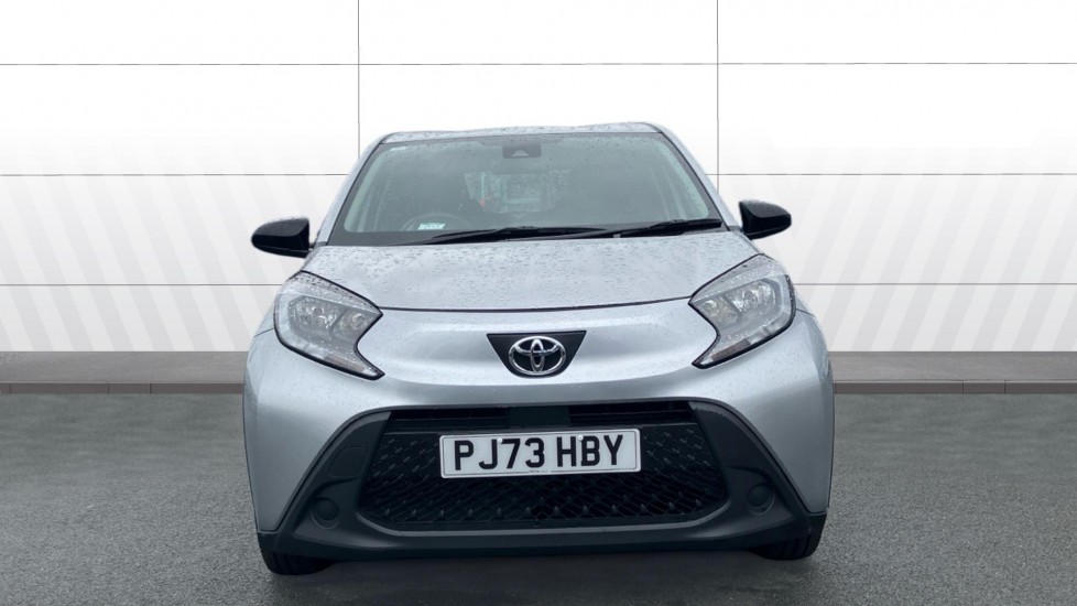 Toyota Aygo X 1.0 VVT-i Pure 5dr Petrol Hatchback - Image 3