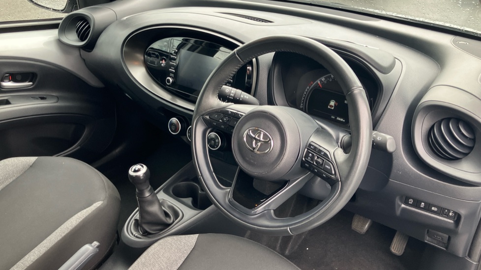 Toyota Aygo X 1.0 VVT-i Pure 5dr Petrol Hatchback - Image 11