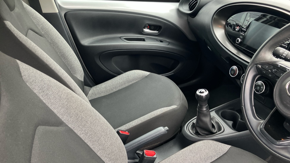 Toyota Aygo X 1.0 VVT-i Pure 5dr Petrol Hatchback - Image 14