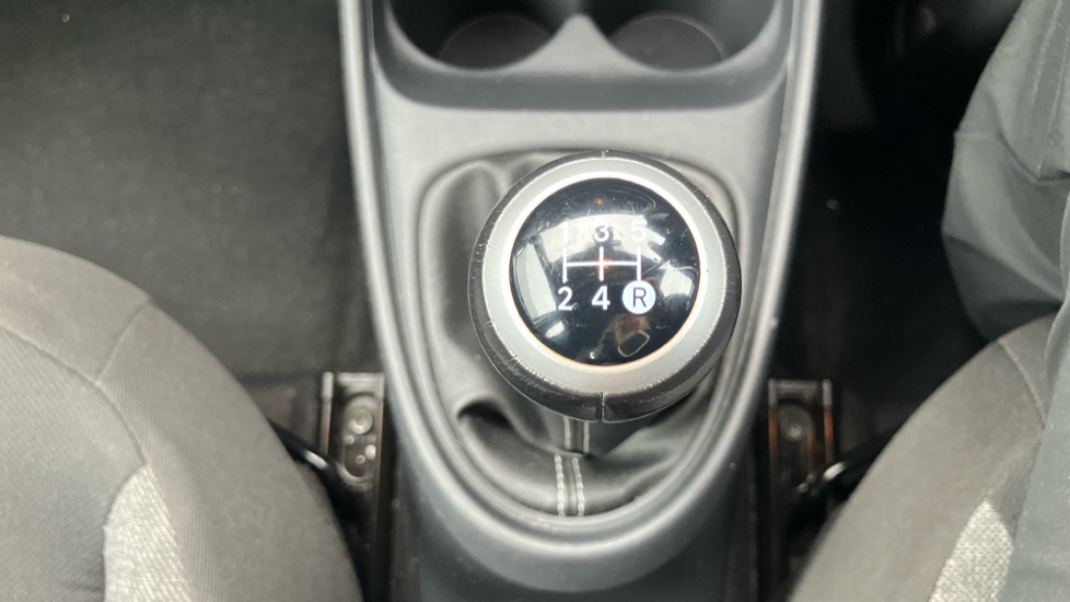 Toyota Aygo X 1.0 VVT-i Pure 5dr Petrol Hatchback - Image 29