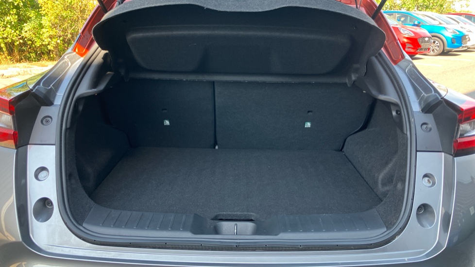 Nissan Juke 1.0 DiG-T 114 N-Connecta 5dr Petrol Hatchback - Image 4