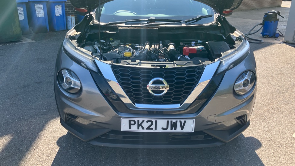 Nissan Juke 1.0 DiG-T 114 N-Connecta 5dr Petrol Hatchback - Image 8