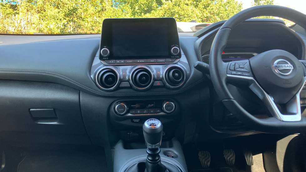 Nissan Juke 1.0 DiG-T 114 N-Connecta 5dr Petrol Hatchback - Image 10