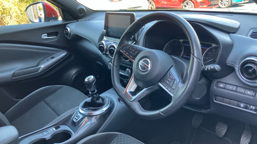 Nissan Juke 1.0 DiG-T 114 N-Connecta 5dr Petrol Hatchback - Image 11