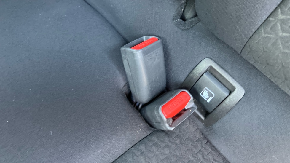 Nissan Juke 1.0 DiG-T 114 N-Connecta 5dr Petrol Hatchback - Image 17