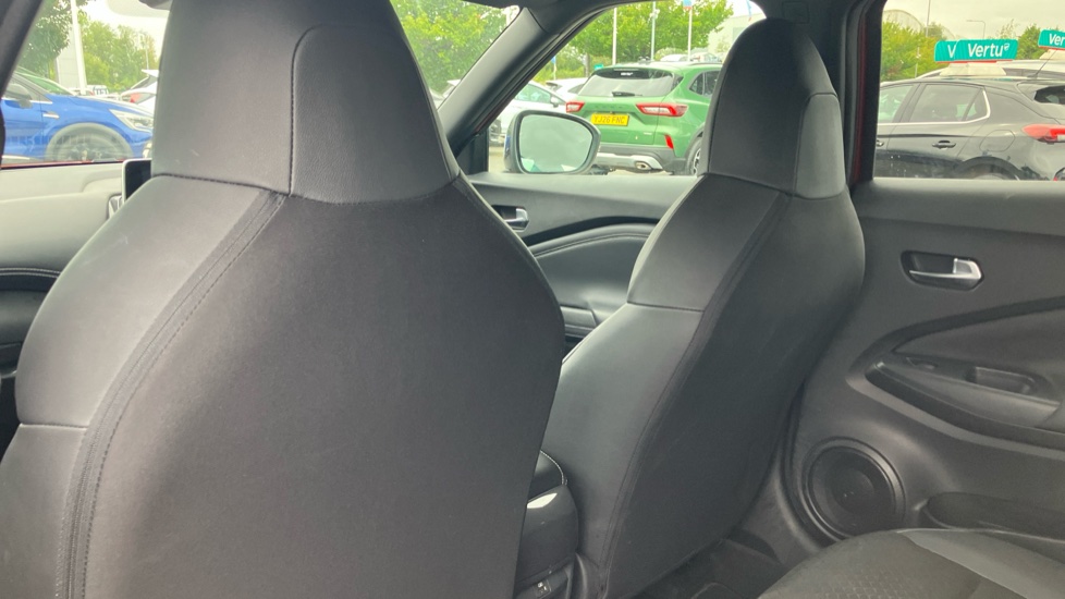 Nissan Juke 1.0 DiG-T 114 N-Connecta 5dr DCT Petrol Hatchback - Image 38