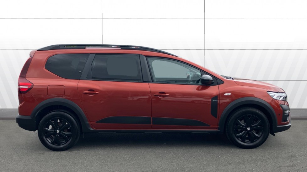 Dacia Jogger 1.0 TCe Extreme SE 5dr Petrol Estate - Image 5