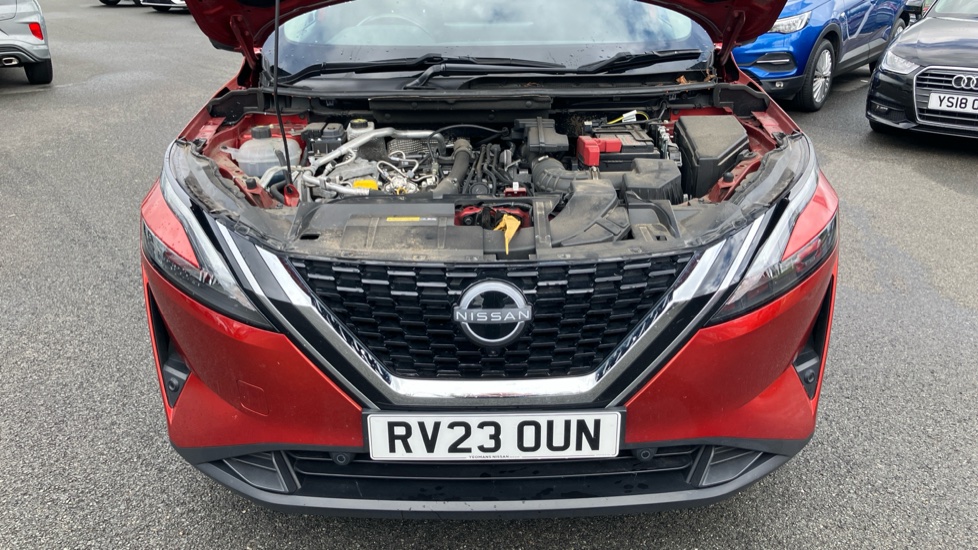 Nissan Qashqai 1.3 DiG-T MH 158 N-Connecta 5dr Xtronic Petrol Hatchback - Image 8