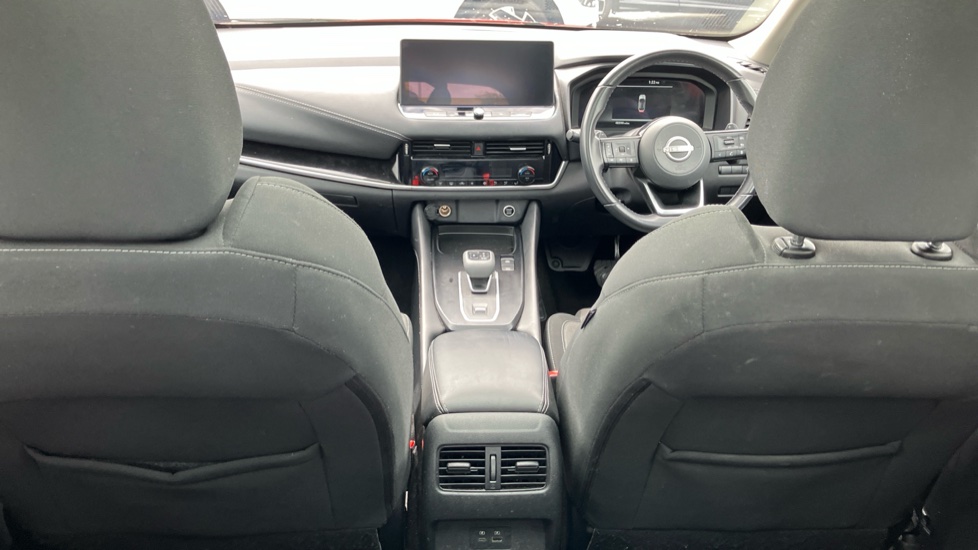 Nissan Qashqai 1.3 DiG-T MH 158 N-Connecta 5dr Xtronic Petrol Hatchback - Image 10