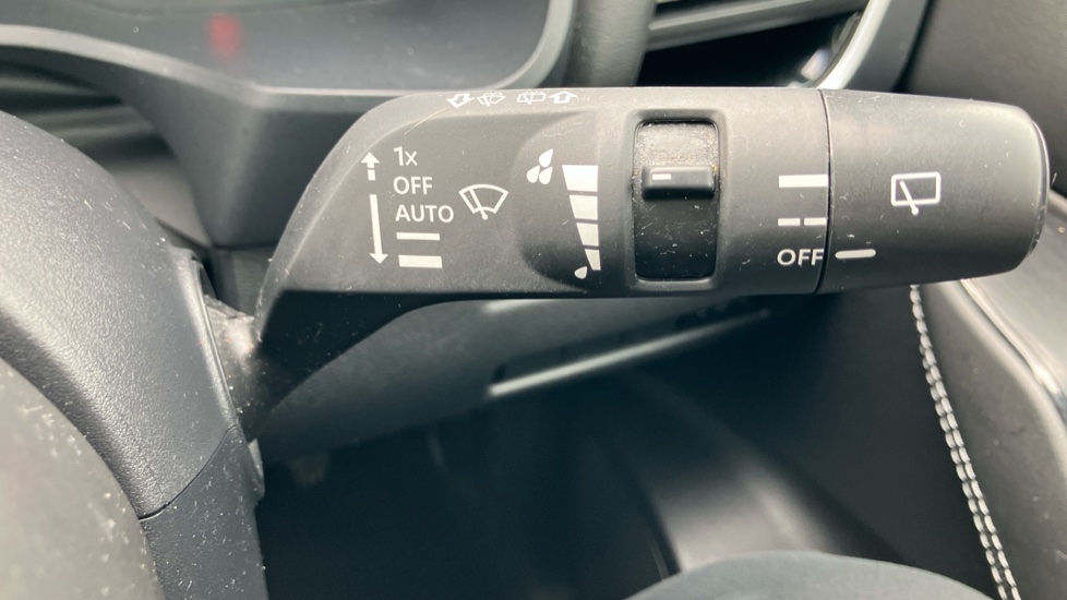 Nissan Qashqai 1.3 DiG-T MH 158 N-Connecta 5dr Xtronic Petrol Hatchback - Image 25