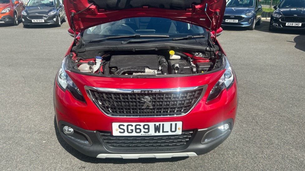 Peugeot 2008 1.2 PureTech 110 Allure Premium 5dr Petrol Estate - Image 8