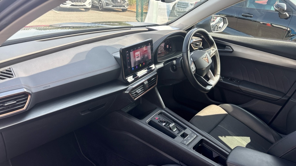 CUPRA Formentor 1.5 TSI 150 V1 5dr DSG Petrol Estate - Image 9