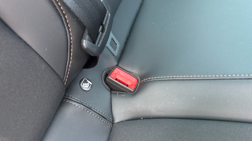 CUPRA Formentor 1.5 TSI 150 V1 5dr DSG Petrol Estate - Image 17