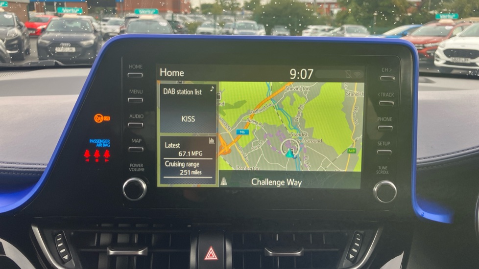 Toyota C-HR 1.8 Hybrid Dynamic 5dr CVT Hybrid Hatchback - Image 12