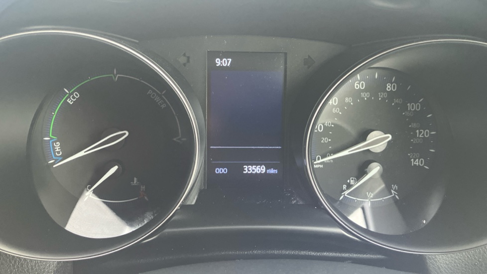 Toyota C-HR 1.8 Hybrid Dynamic 5dr CVT Hybrid Hatchback - Image 18