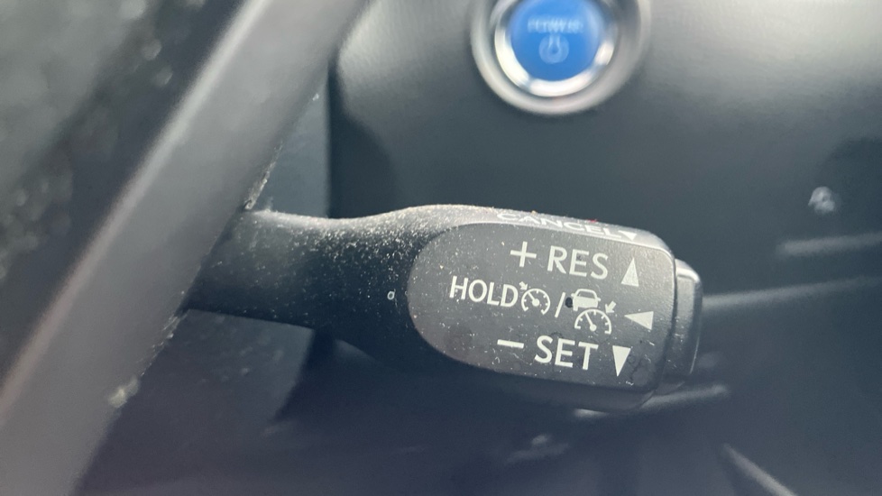 Toyota C-HR 1.8 Hybrid Dynamic 5dr CVT Hybrid Hatchback - Image 23