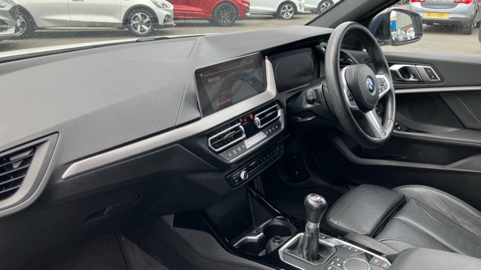 BMW 1 Series 118i [136] M Sport 5dr Petrol Hatchback - Image 9