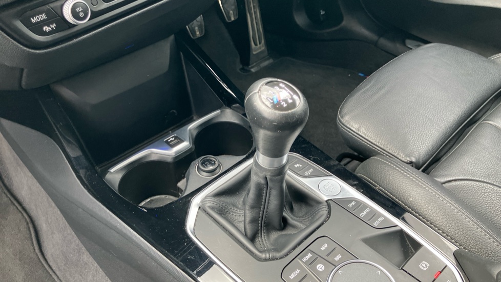 BMW 1 Series 118i [136] M Sport 5dr Petrol Hatchback - Image 13
