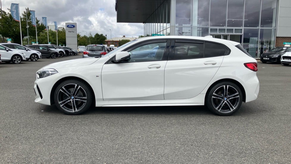 BMW 1 Series 118i [136] M Sport 5dr Petrol Hatchback - Image 35