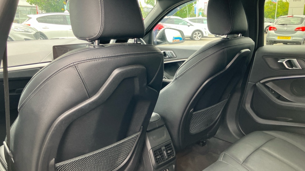 BMW 1 Series 118i [136] M Sport 5dr Petrol Hatchback - Image 40