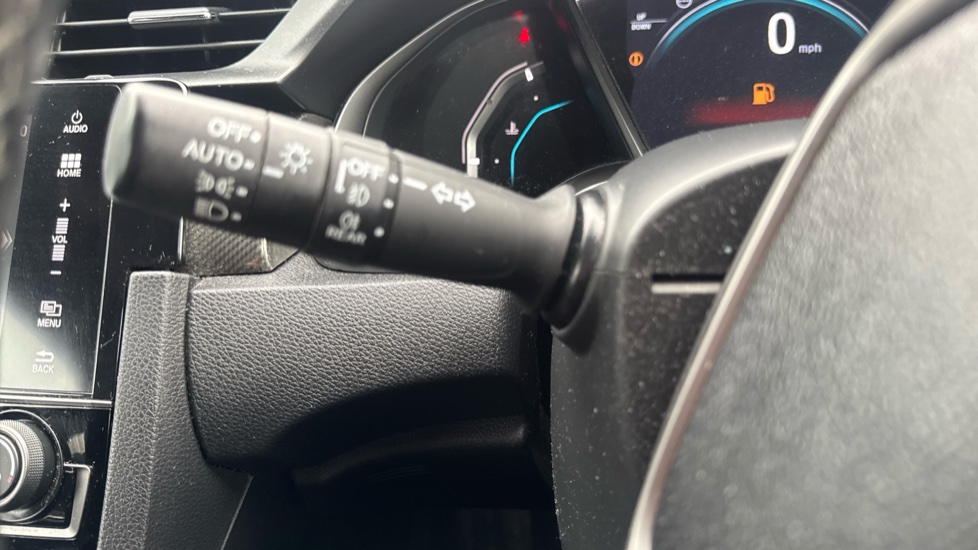 Honda Civic 1.6 i-DTEC SR 5dr Diesel Hatchback - Image 32