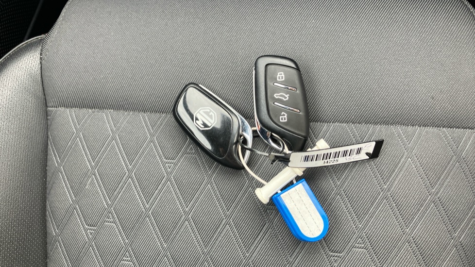 MG MG3 1.5 Hybrid Trophy 5dr Auto Hybrid Hatchback - Image 20