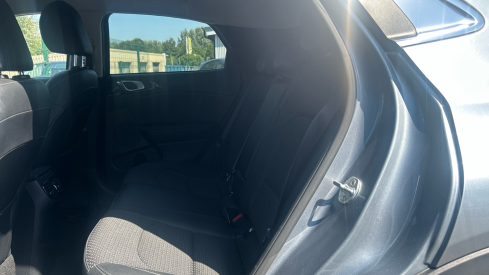 Kia Xceed 1.0T GDi ISG 3 5dr Petrol Hatchback - Image 16