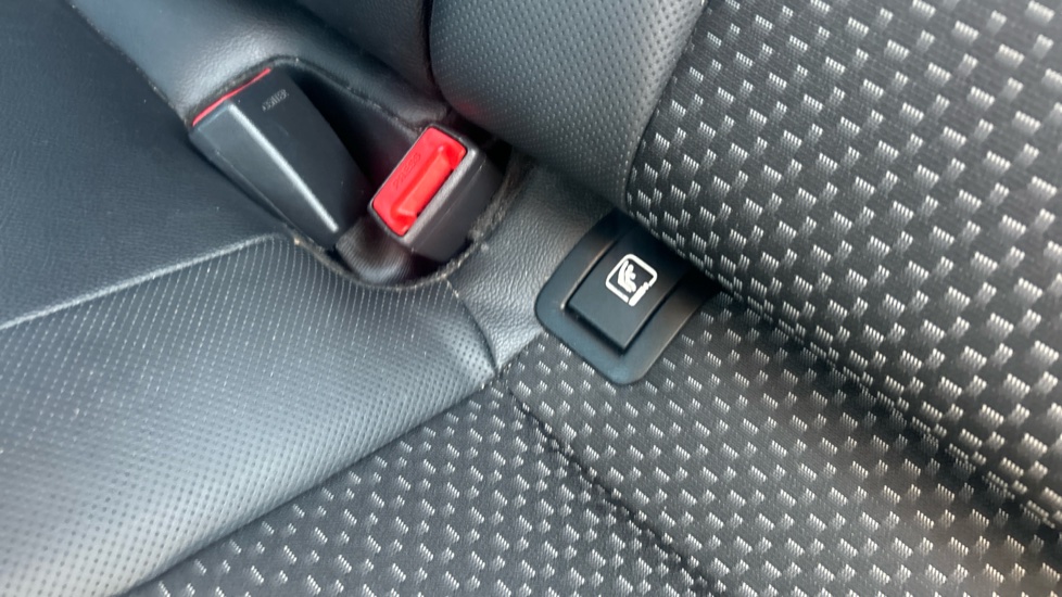 Kia Xceed 1.0T GDi ISG 3 5dr Petrol Hatchback - Image 17