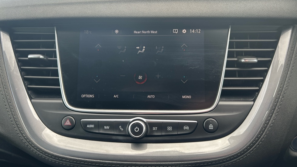 Vauxhall Grandland X 1.2 Turbo Tech Line Nav 5dr Petrol Hatchback - Image 23