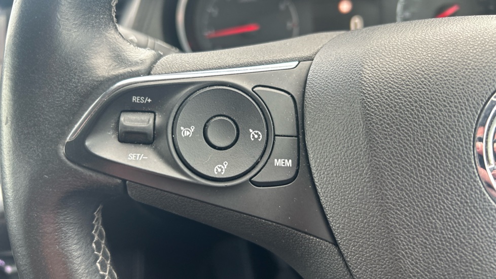 Vauxhall Grandland X 1.2 Turbo Tech Line Nav 5dr Petrol Hatchback - Image 24