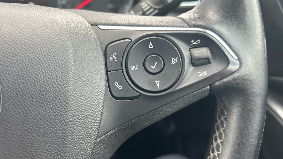 Vauxhall Grandland X 1.2 Turbo Tech Line Nav 5dr Petrol Hatchback - Image 26