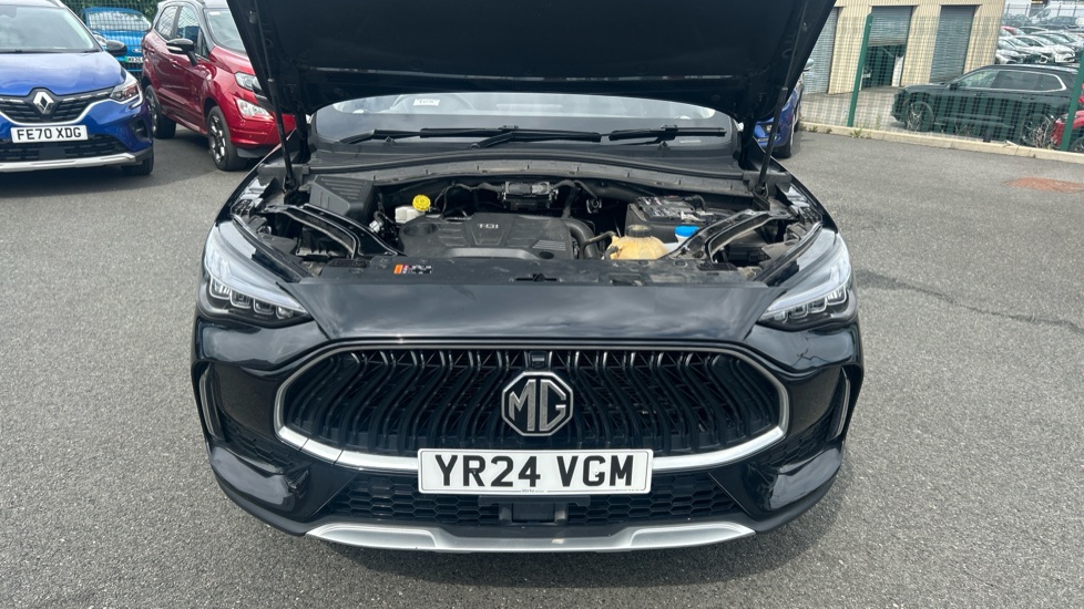 MG HS 1.5 T-GDI Trophy 5dr DCT Petrol Hatchback - Image 8