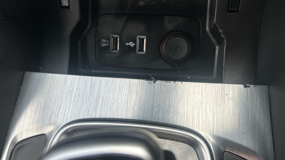 MG HS 1.5 T-GDI Trophy 5dr DCT Petrol Hatchback - Image 23