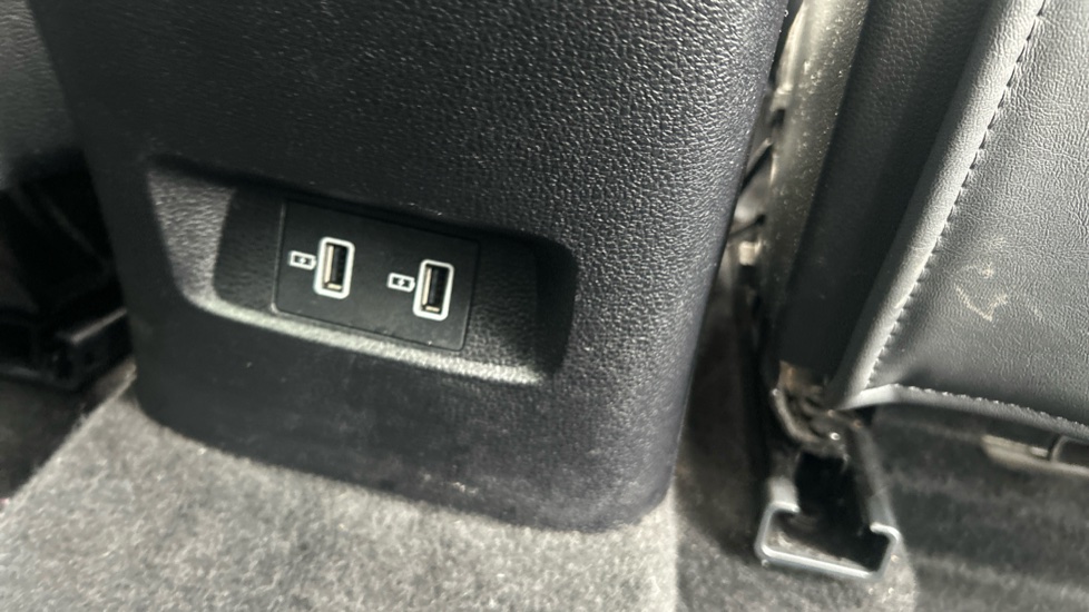 MG HS 1.5 T-GDI Trophy 5dr DCT Petrol Hatchback - Image 38