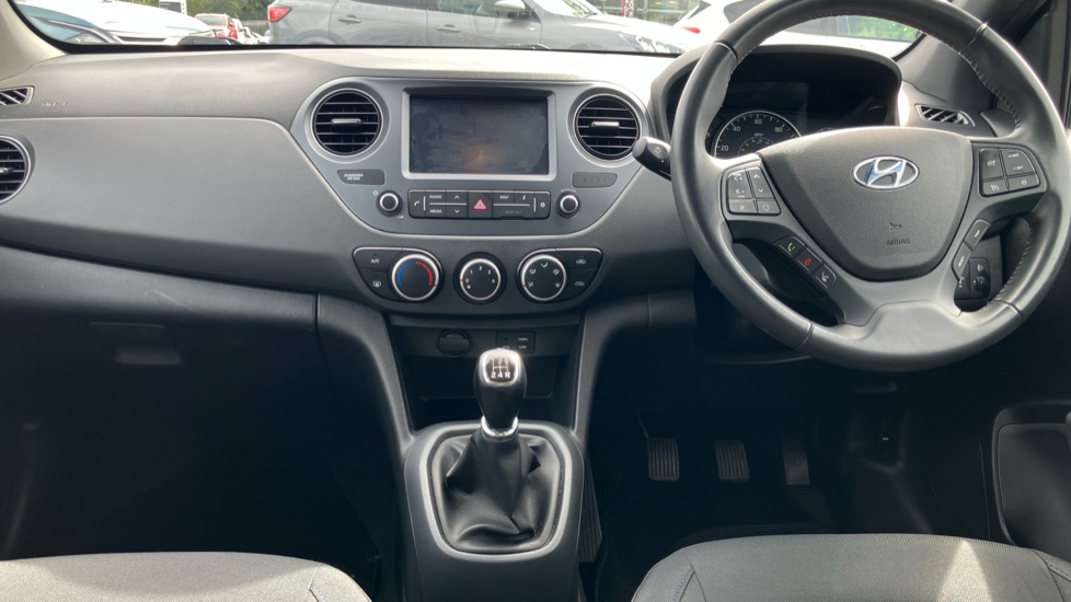 Hyundai i10 1.0 Go SE 5dr Petrol Hatchback - Image 10