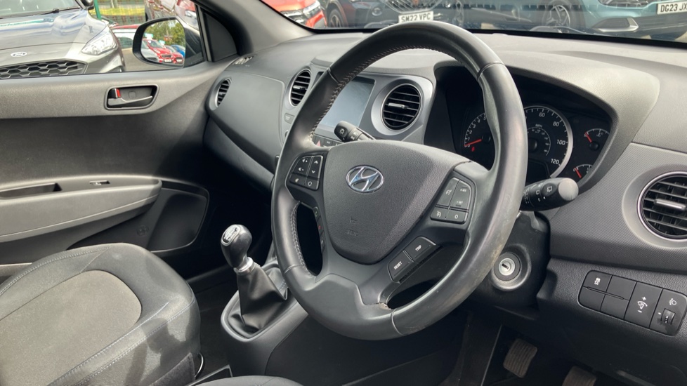 Hyundai i10 1.0 Go SE 5dr Petrol Hatchback - Image 11