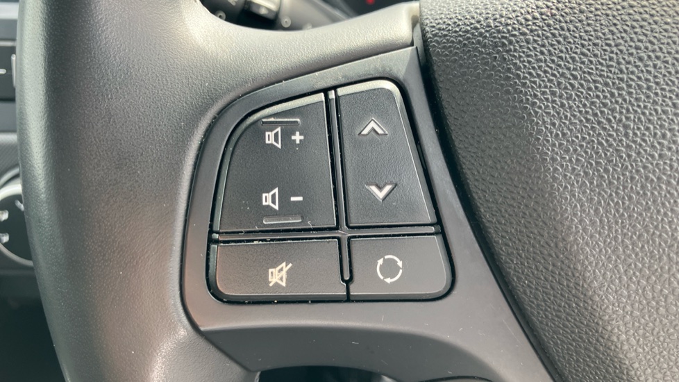 Hyundai i10 1.0 Go SE 5dr Petrol Hatchback - Image 21