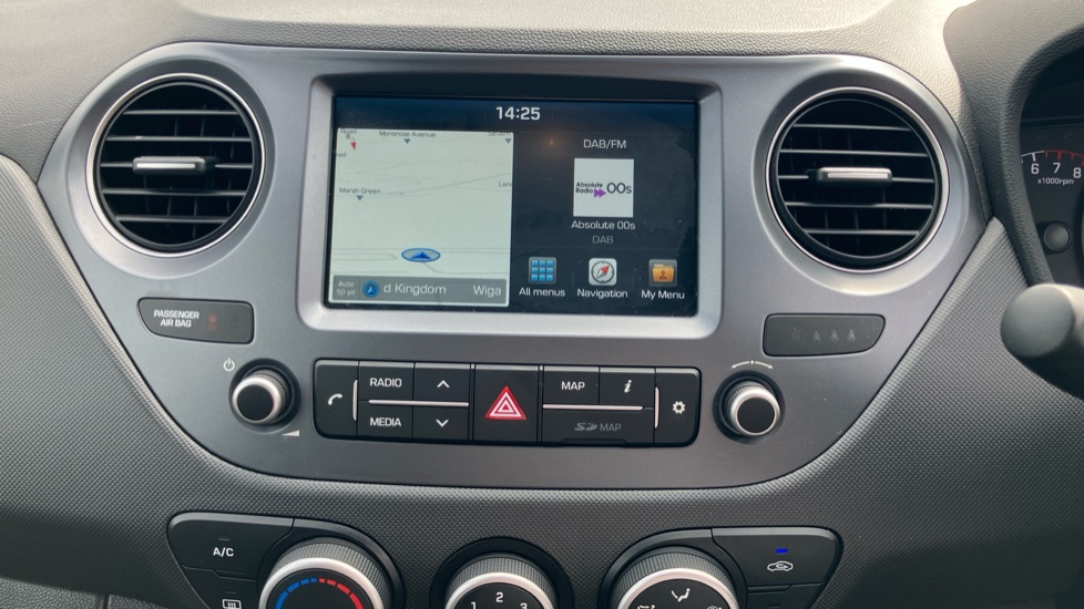 Hyundai i10 1.0 Go SE 5dr Petrol Hatchback - Image 26