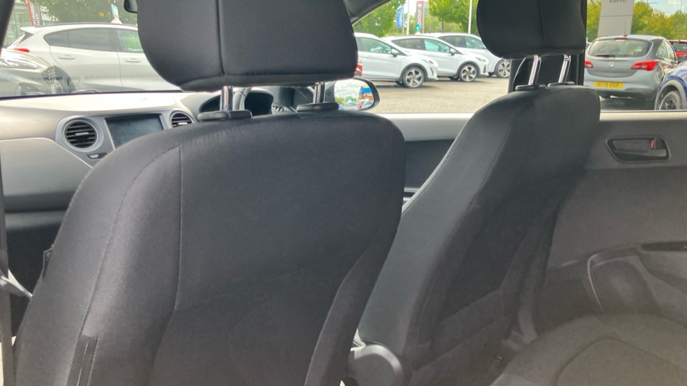 Hyundai i10 1.0 Go SE 5dr Petrol Hatchback - Image 36