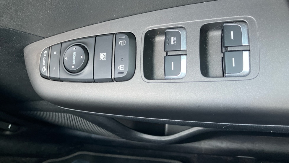 Kia Sportage 1.6 GDi ISG 2 5dr Petrol Estate - Image 30