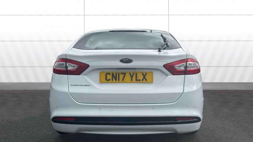 Ford Mondeo 2.0 TDCi ECOnetic Titanium 5dr Diesel Hatchback - Image 6