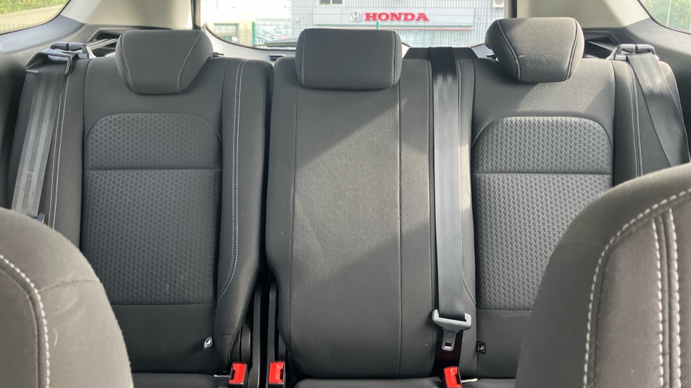 Ford Kuga 1.5 TDCi Zetec 5dr 2WD Diesel Estate - Image 15