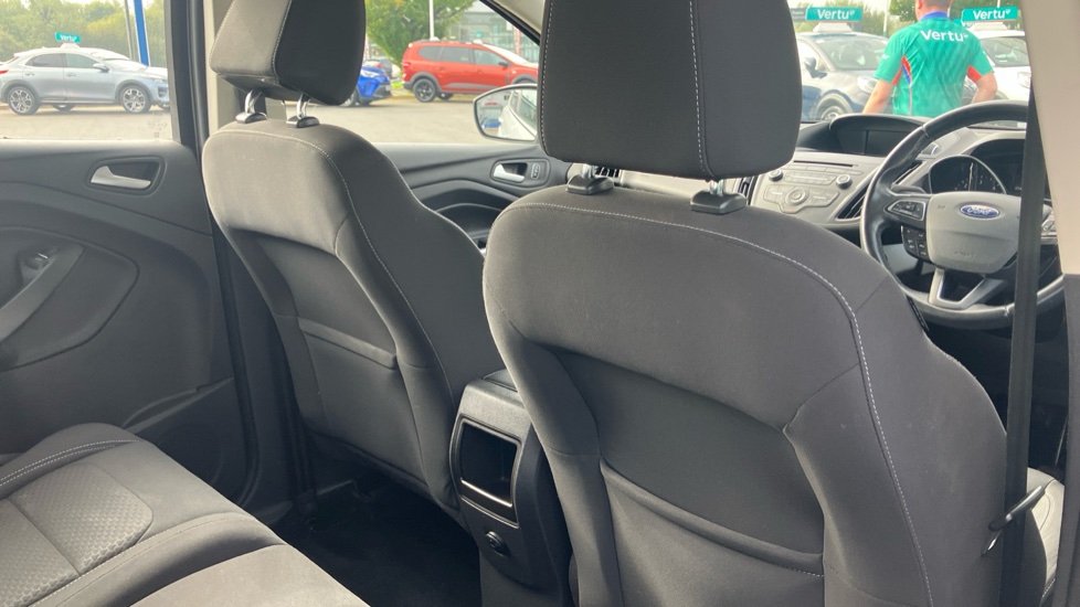 Ford Kuga 1.5 TDCi Zetec 5dr 2WD Diesel Estate - Image 31