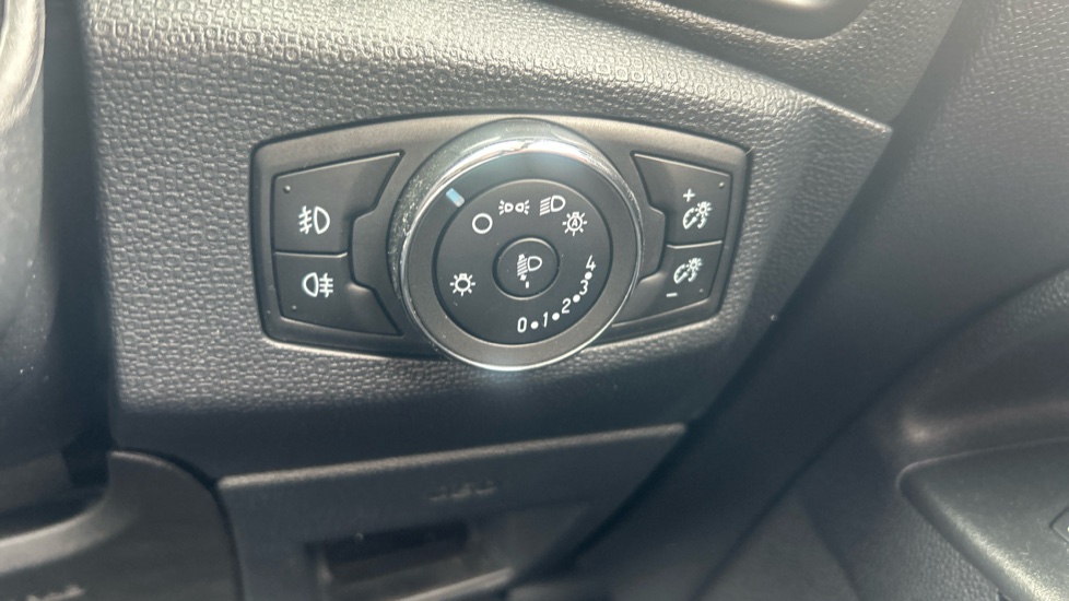 Ford EcoSport 1.0 EcoBoost 140 ST-Line 5dr Petrol Hatchback - Image 29